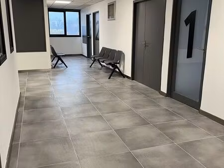 locaux commerciaux / bureau / cabinet