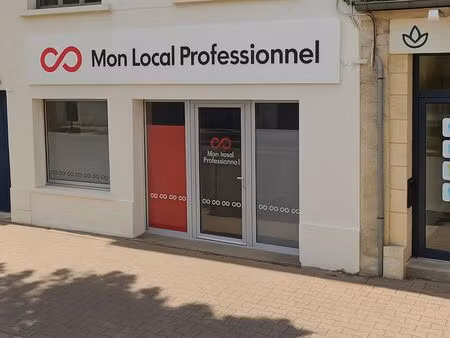 locaux commerciaux 100 m2 + terrasse