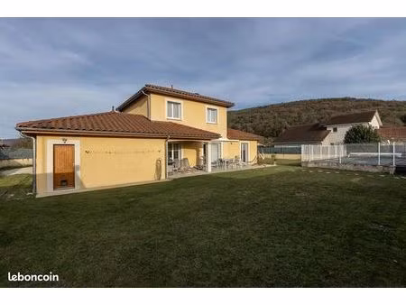 maison 4 pièces 125 m²