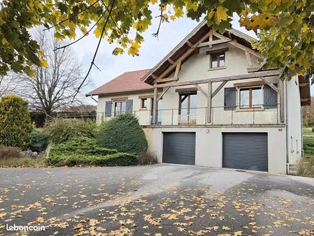 maison 6 pièces 140 m²