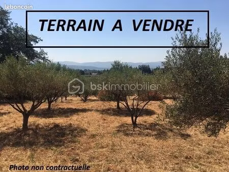 terrain 4 800 m² cotignac