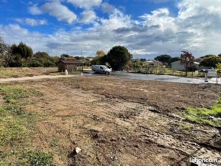 terrain viabilisé 415 m²  es 40 %  plaisance-du-touch