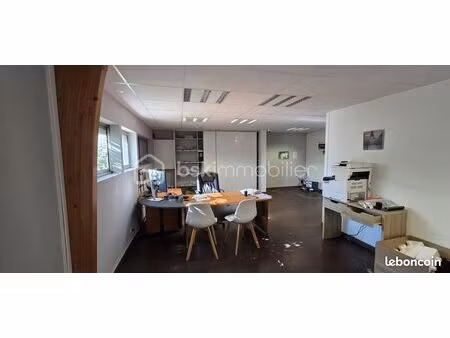 bureaux 370 m²