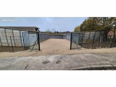 garage 15m² _ vendeuvre sur barse