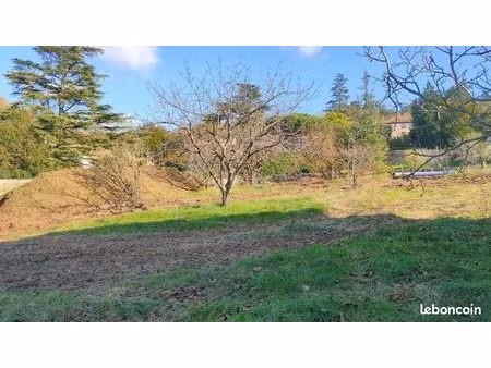 a vendre terrains viabilisés 5 lots