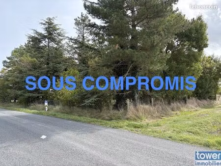 terrain 1476 m² semussac