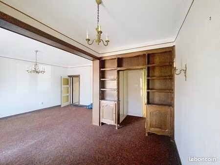 maison 9 pièces 155 m²