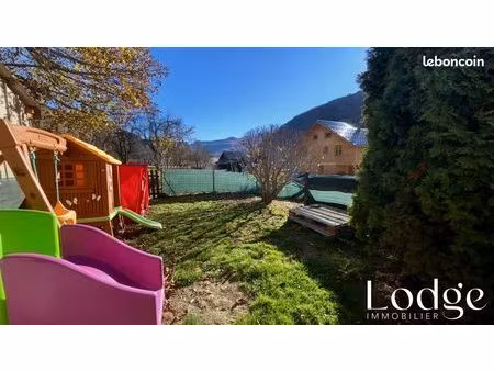 appartement 3 pièces 77 m²