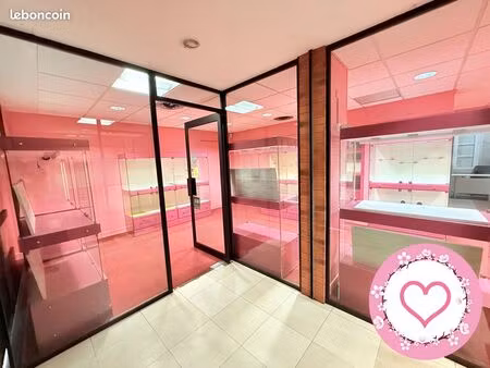 boutique 68 m² sully-sur-loire