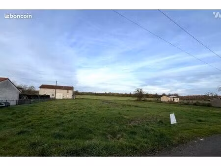 terrain 798 m² flin