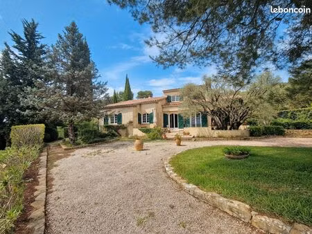 exclusivite - le castellet - magnifique villa provençale avec piscine