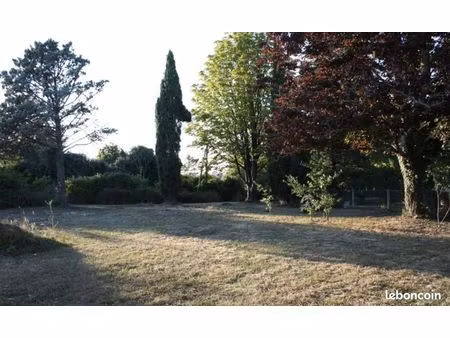 a vendre terrain saintes