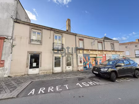 opportunité rare - ensemble immobilier à rénover avec emplac