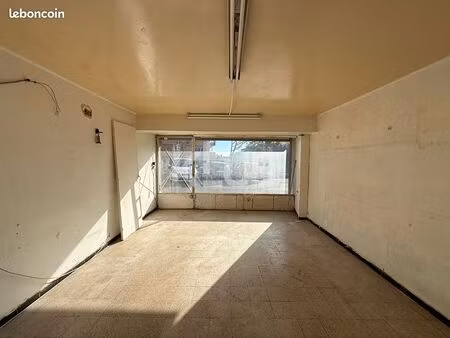 local commercial 49 m² bastia