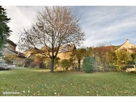 maison 6 pièces 102 m²