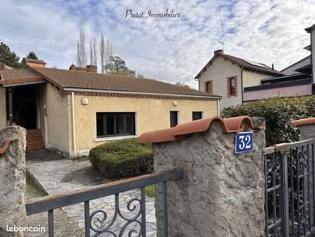 local 99 m² massiac