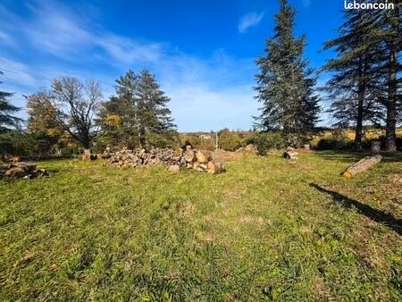 terrain 1 542 m² aureville