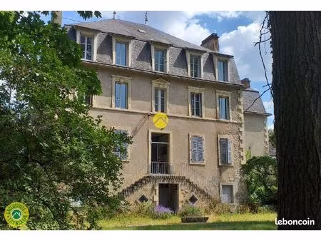 maison 20 pièces 671 m²