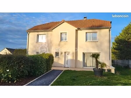 maison 9 pièces 220 m²