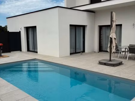 maison 6 pièces 230 m2