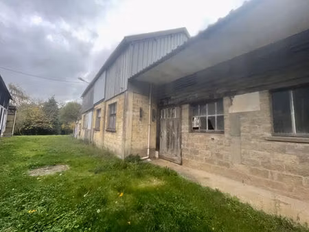 hangars + garages + terrain de 883 m² à ploërmel (56800)