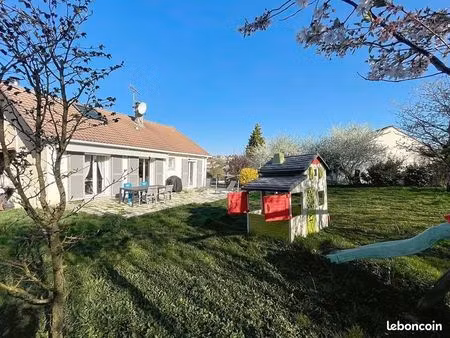 jolie maison familiale à vendre secteur ferrières