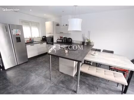 maison 5 pièces 93 m²