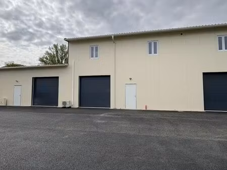 local 176 m² cornebarrieu