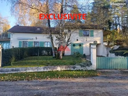 maison 10 pièces 169 m²
