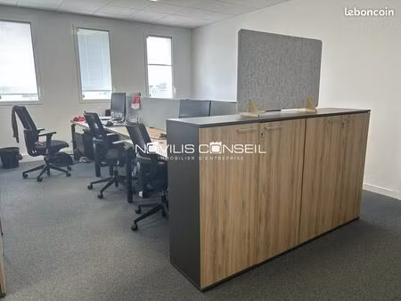 bureaux 536 m²