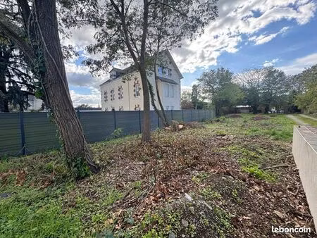 terrain 446 m² coueron