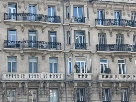 loue magnifique appartement la place de la liberté