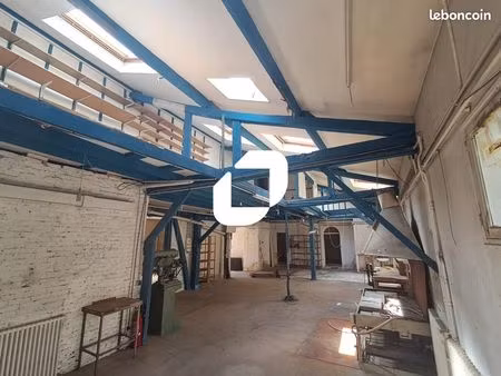 local industriel 220 m²
