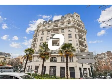 local commercial 181 m²