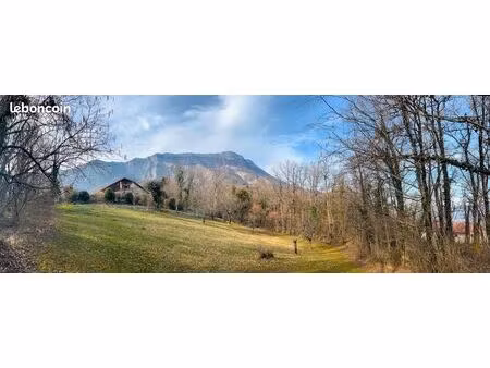 terrain de 2710 m² sur les hauteurs de st-ismier