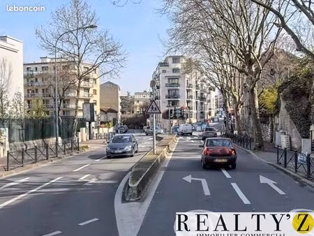 local commercial 175 m²