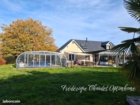 propriété 6 pièces 225 m²