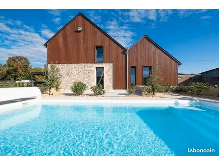 haras 19 pièces 335 m²