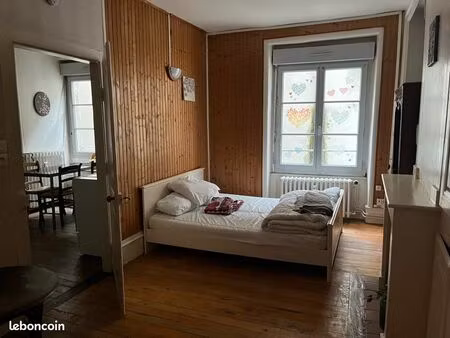 f2 meublé salins les bains