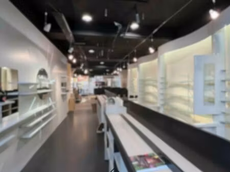 local commercial 150 m² le coteau