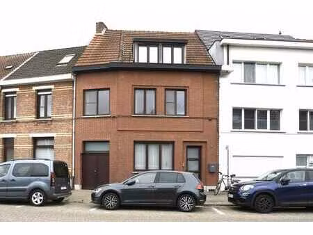ruime en instapklare woning met 5 slaapkamers en tuin