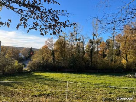 terrain constructible 1647 m²