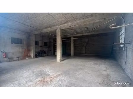entrepôt 100m² à louer