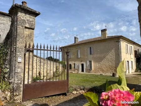 maison 7 pièces 185 m²