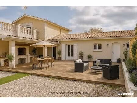 maison 7 pièces 246 m²