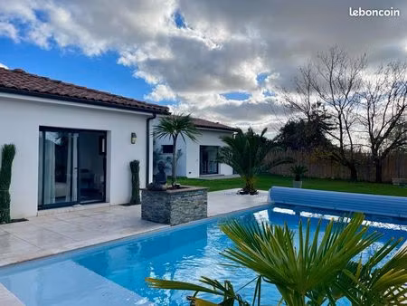 villa lumineuse avec piscine & studio independant - cadre ideal pour vivre ou travailler