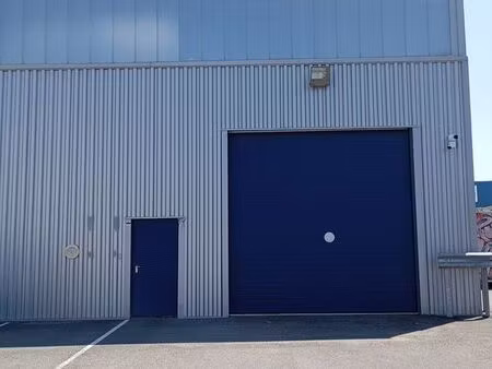 local / entrepôt professionnel à louer à replonges