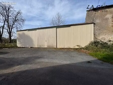 parking/box 137 m² saint-laurs