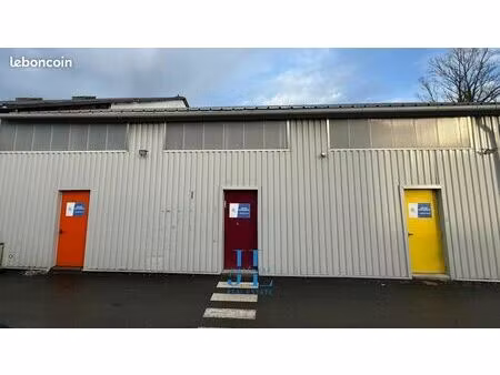 local d'activité 90 m²