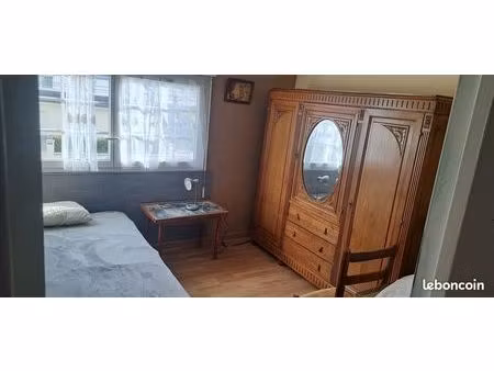 chambre à louer au mois